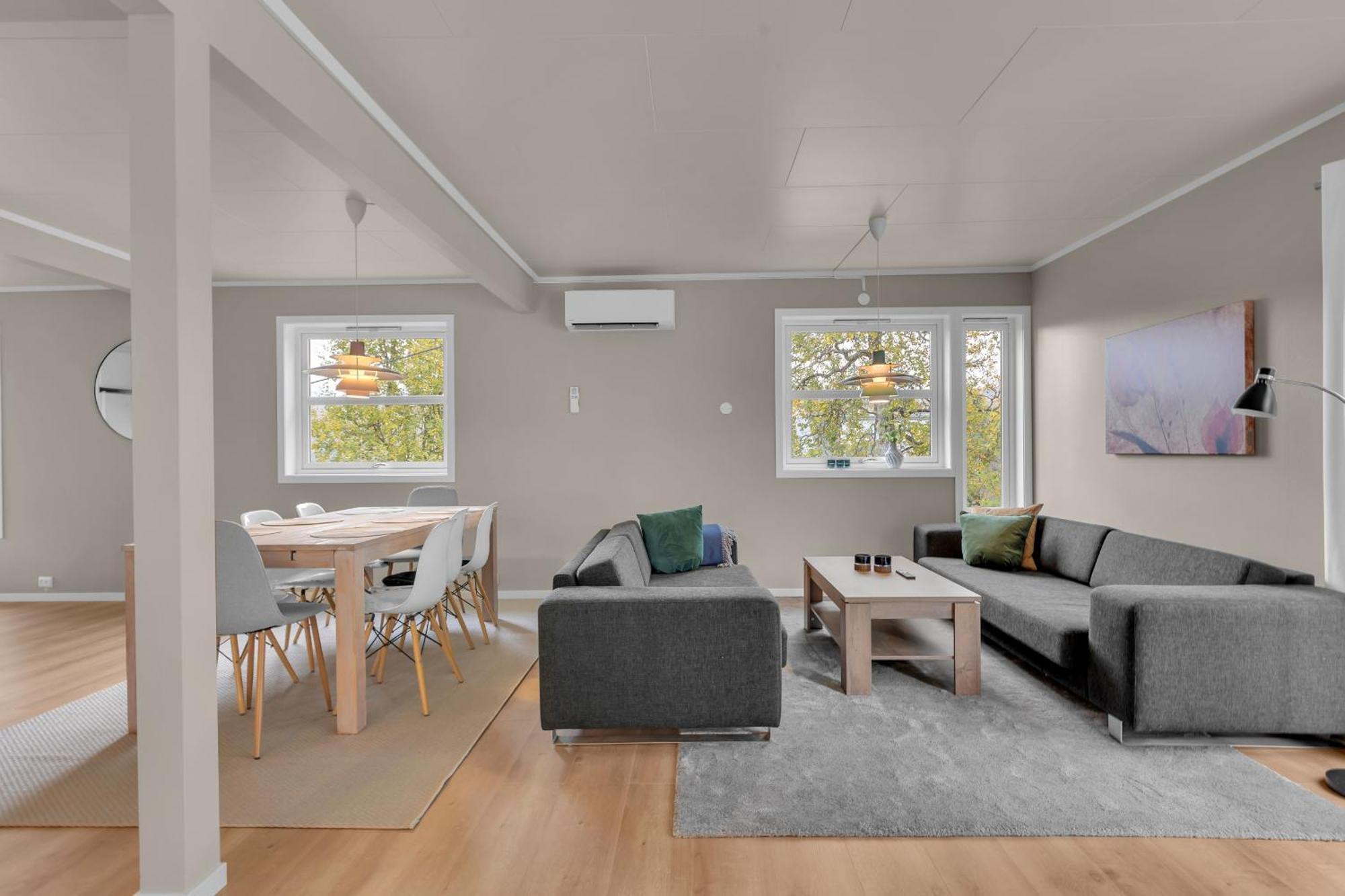 Stort Hus Med Mange Soverom Sentralt I Vakantiehuis Tromsø